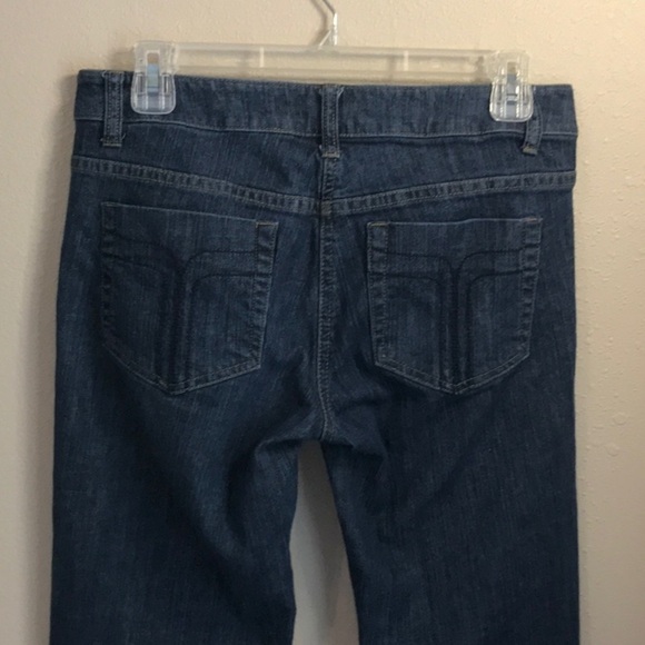 TRINA TURK Size 4 Medium Wash Denim Straight Leg Jeans - Picture 4 of 9